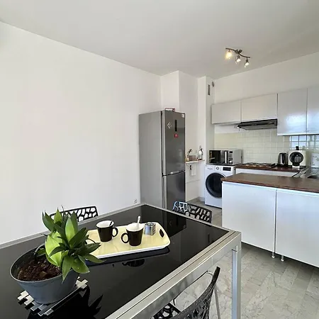 Apartment Avec Terrasse, Climatise A Ajaccio - Fr-1-61-649 Ajaccio (Corsica)